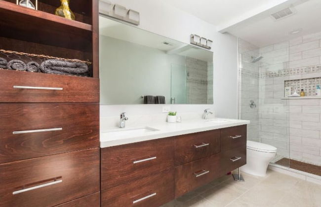 ELM - Modern 4BD / Private Pool & Walk to Biltmore - Foto 9