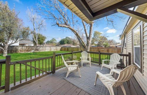 3 bedroom 1 bath WiFi Large back yard with BBQ pit - Foto 10