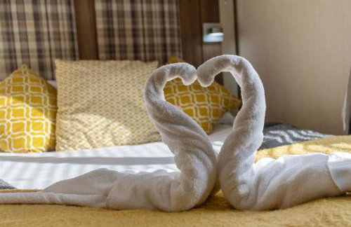 Retreat at the Lake - Fishing Lakes, Heated Outdoor Swimming Pool 500yrds on Sister Park , Pool Open April to September - Foto 2