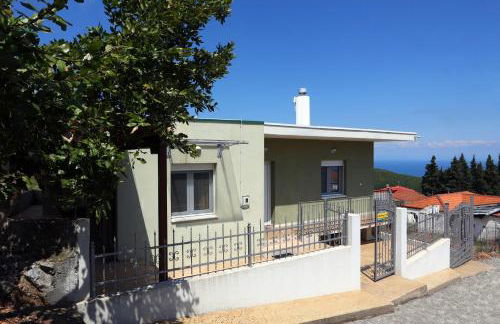 Olympus Beach Aigani Family House - Photo 2