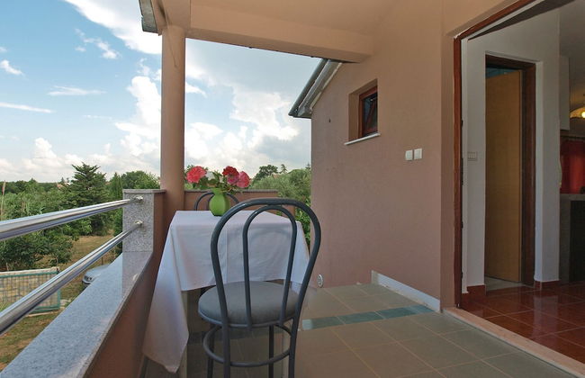 Apartment 1665 - Photo 22