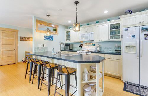 Steps to Beach: Home w/ Hot Tub in Oak Harbor! - Foto 10