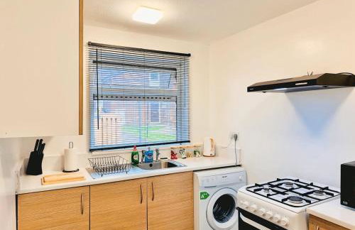 Cosy 1 bed flat, sleeps 4, free parking - Photo 33