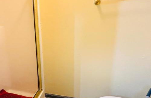 Spacious & Quiet 3BR Family Home with Fast WiFi - Foto 35