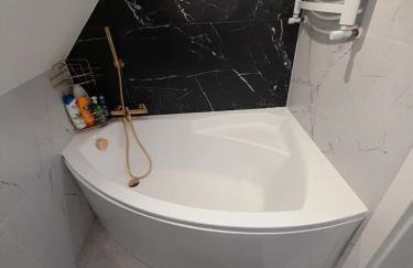 Domek pod Brzozami z jacuzzi ,grillem i tarasem - Foto 12