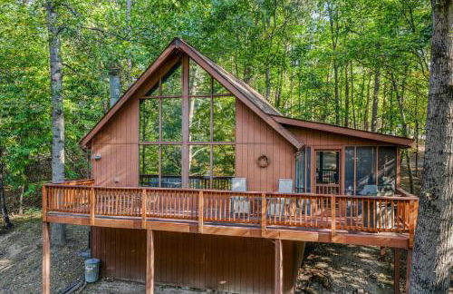 Fox Hollow - Hot Tub, Wifi, Pet Friendly, Screen Porch, Deck, Recreation Center, Pool Access, Golf Nearby, Hiking, Grill, Fireplace, King Bed - Foto 1