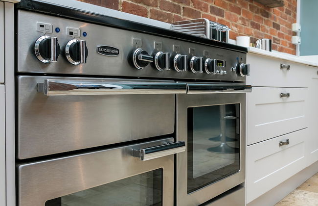 Lodge Farm - Stunning 3 BD with Garden - Foto 9