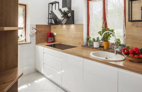 Lovely Home In Tinjan - Photo 32