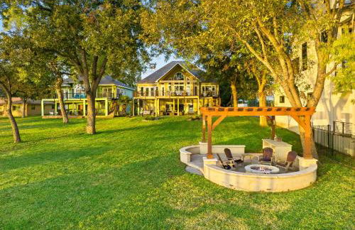 New Listing - Promo Price Waterfront Huge Yard - Foto 2