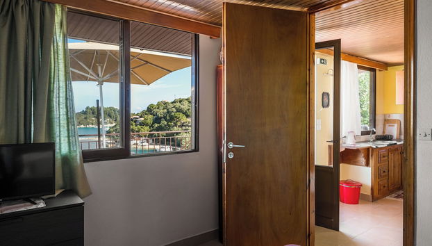 Agaloula Centrally Located Apartments, Lakka - Foto 5, Habitación