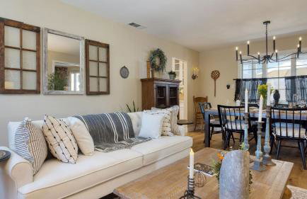 Coastal Retreat with Hot Tub Ocean Views Backyard Fun Newport Oasis by AvantStay - Foto 10