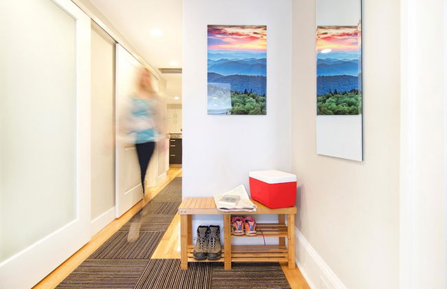 Downton Annie Apartment Four 2 BD 1BA Parking - Foto 29