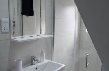 Gwyndaf Holiday Cottage - Photo 19