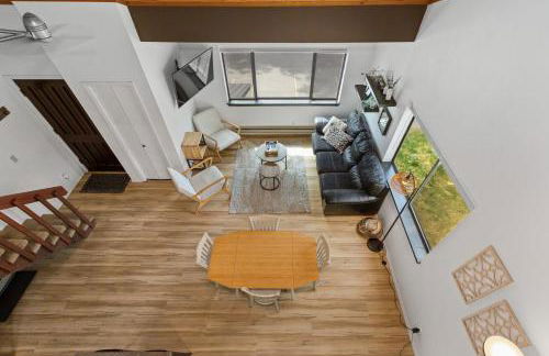 McCall Mountain Getaway - Pet Friendly - Photo 8