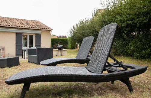 Plain pied climatisé piscine idéalement situé - Foto 7