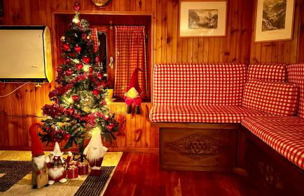 Cozy Three-Room Apartment with Mountain View & Parking - Ussin Chalet - Valtournenche - Foto 31