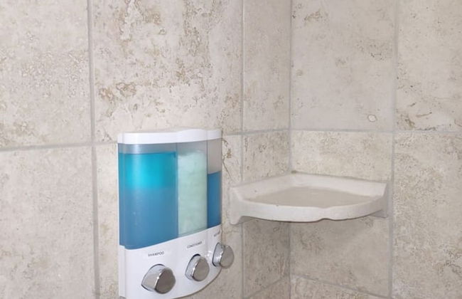 Farmington Gem 6BR Private Fenced Yard Sleeps 15 - Foto 22