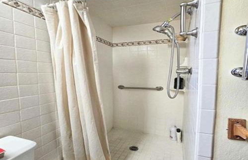 Vigilante Inn Immortal Camp - Foto 31