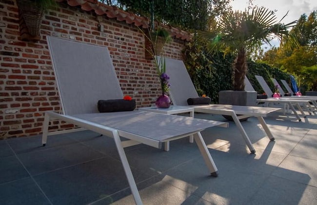 Villa With Swimming Pool in Erembodegem - Photo 42