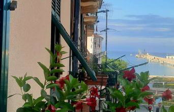 CasAda - Ampio appartamento con vista mare nel cuore di Vado Ligure - Foto 9