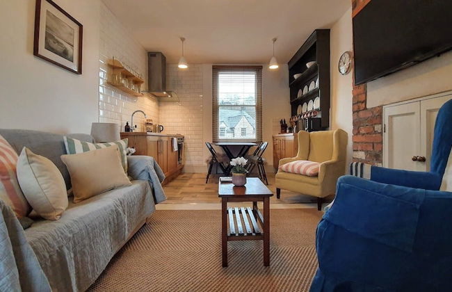 Stylish Town Centre Apartments - Photo 51