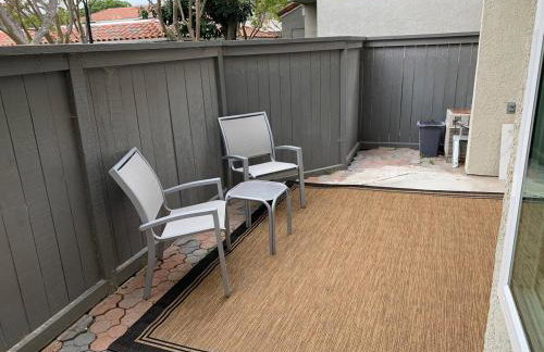 Beautifully Remodeled 2BR Prime Irvine Location - Photo 11