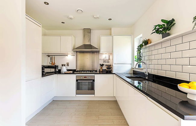 Semi-detached House With Modern Bespoke Interior - Foto 8