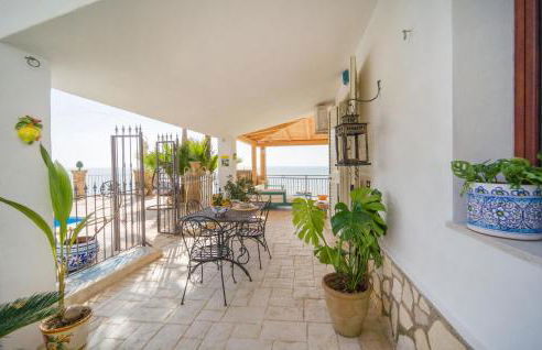 2 Bedroom Amazing Home In Ciotta - Foto 12