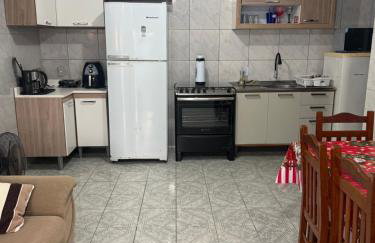 Casa no Centro de Imbé com Estacionamento e Pátio - Foto 10