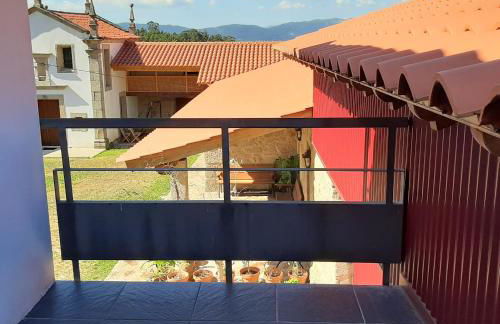 Beautiful villa in Póvoa de Lanhoso with pool and garden - Foto 3