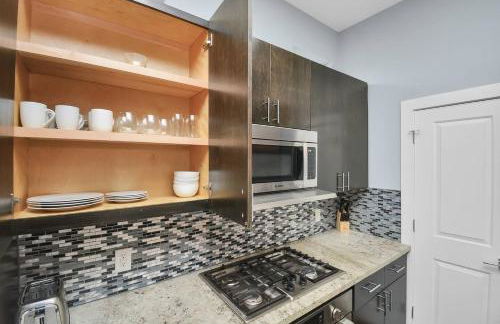 Skyline Views - Sleeps 10 Home Near Downtown - Photo 15