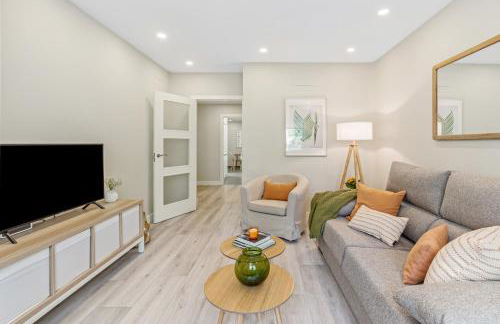 Descubre la Magia de Granada en este apartamento - Foto 6