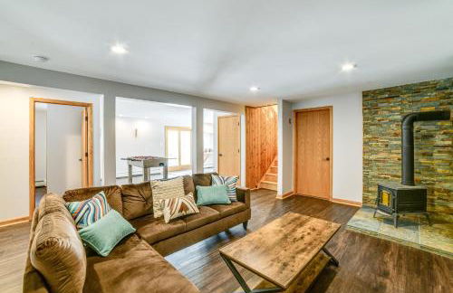 Golf, Fish and Ski Retreat with Game Room in Thompson - Foto 17