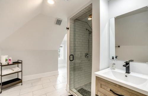 Long Branch Getaway - Walk to Beaches and Dining! - Foto 18