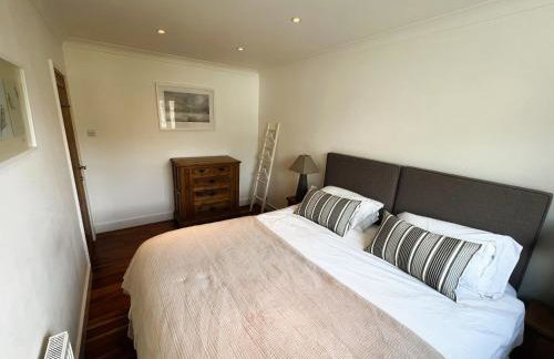 North Quay - Pet friendly Luxury Townhouse overlooking Bembridge Harbour - Photo 29