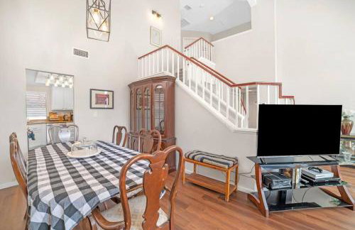 Spacious Modern Home Family or work WFH Friendly - Foto 3