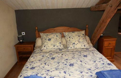 Maison charmante près de Nueil-les-Aubiers avec jardin - Foto 8