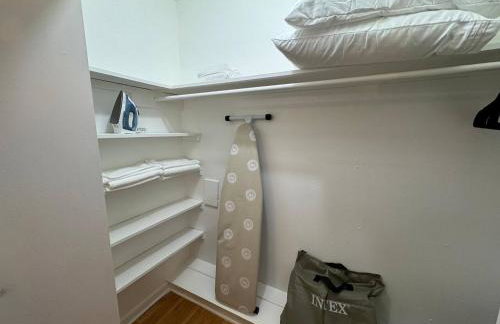 Fashionable TCU Walkable 2BD - Foto 36