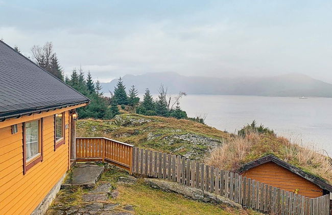 6 Person Holiday Home in Brekke - Foto 17