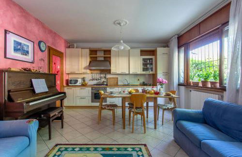 Quiet Location with Private Garden - Foto 1