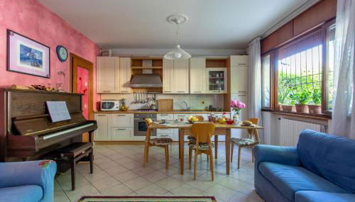 Quiet Location with Private Garden - Foto 1