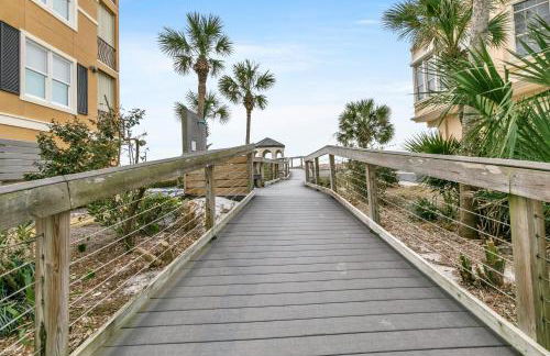 The Spyglass a 5 bed 3 bath house that sleeps 14 and just 67 steps from the beach - Foto 106