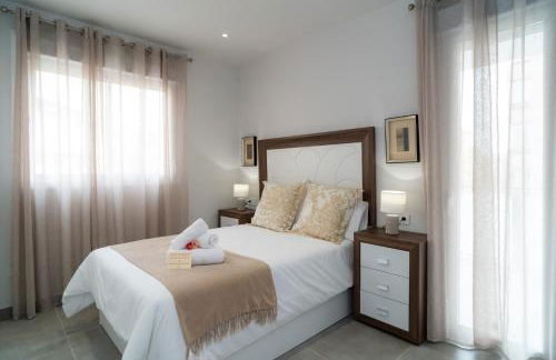 AAC Málaga - Amplio apartamento con terraza, totalmente equipado, nuevo, muy bien ubicado - Foto 4