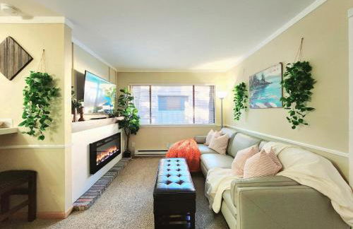 Tahoe Shoreline Retreat - Close to Ski Resorts & HOA Amenities - Foto 4