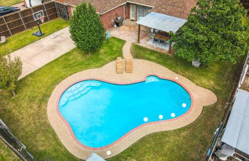 Spacious 6BR Pool Hot Tub & Game Room - Foto 1