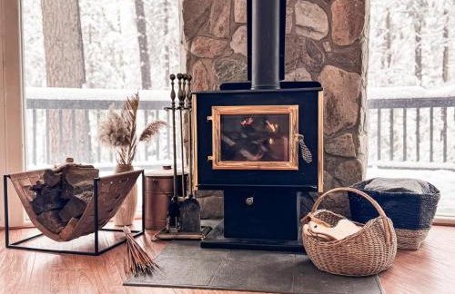 Wildland Aerie at Treehaus with Creekside Hot Tub Pets OK - Foto 5