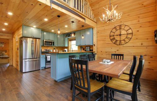 Londonderry Chalet w/ Deck, Fire Pit & Views! - Foto 7