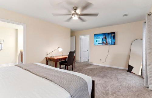 5BR Oasis with 3 Spa-Like Baths - Foto 24