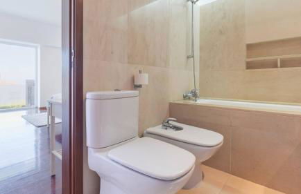 Estoril Oceanview Villa - Photo 30