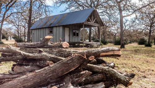 Cozy Rustic Cabin Rental on Private Ranch for Weekend Getaway from Austin - Foto 1